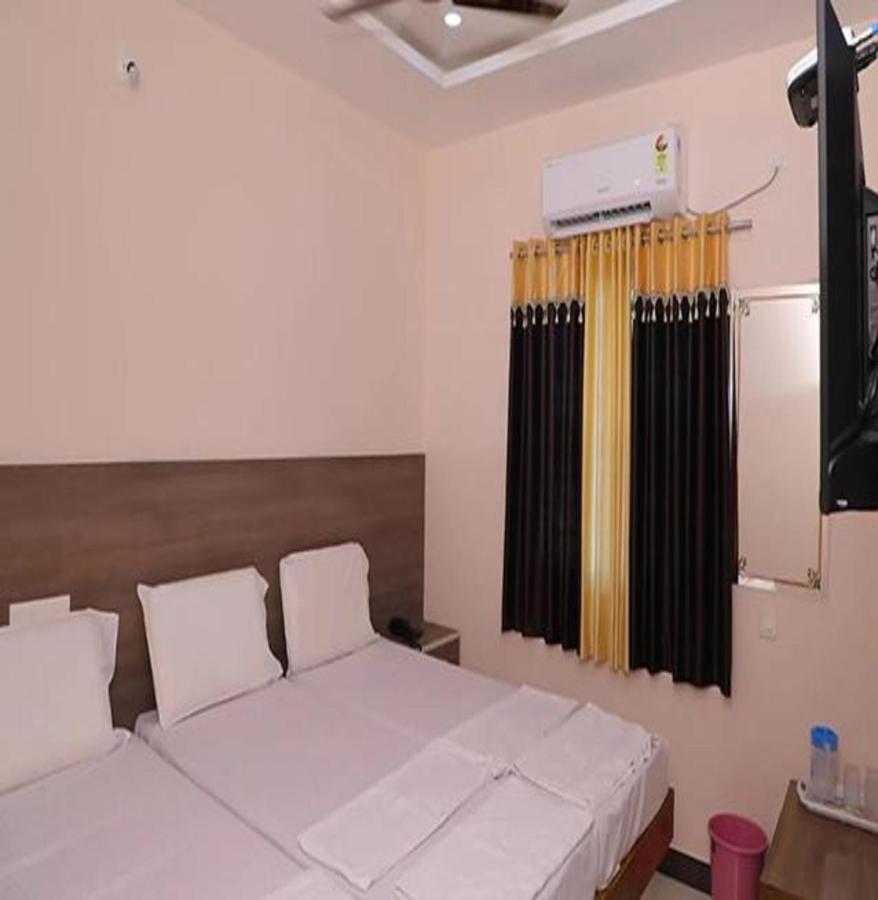 Fabhotel Nb Venkateswara Grand Inn ティルパティ エクステリア 写真