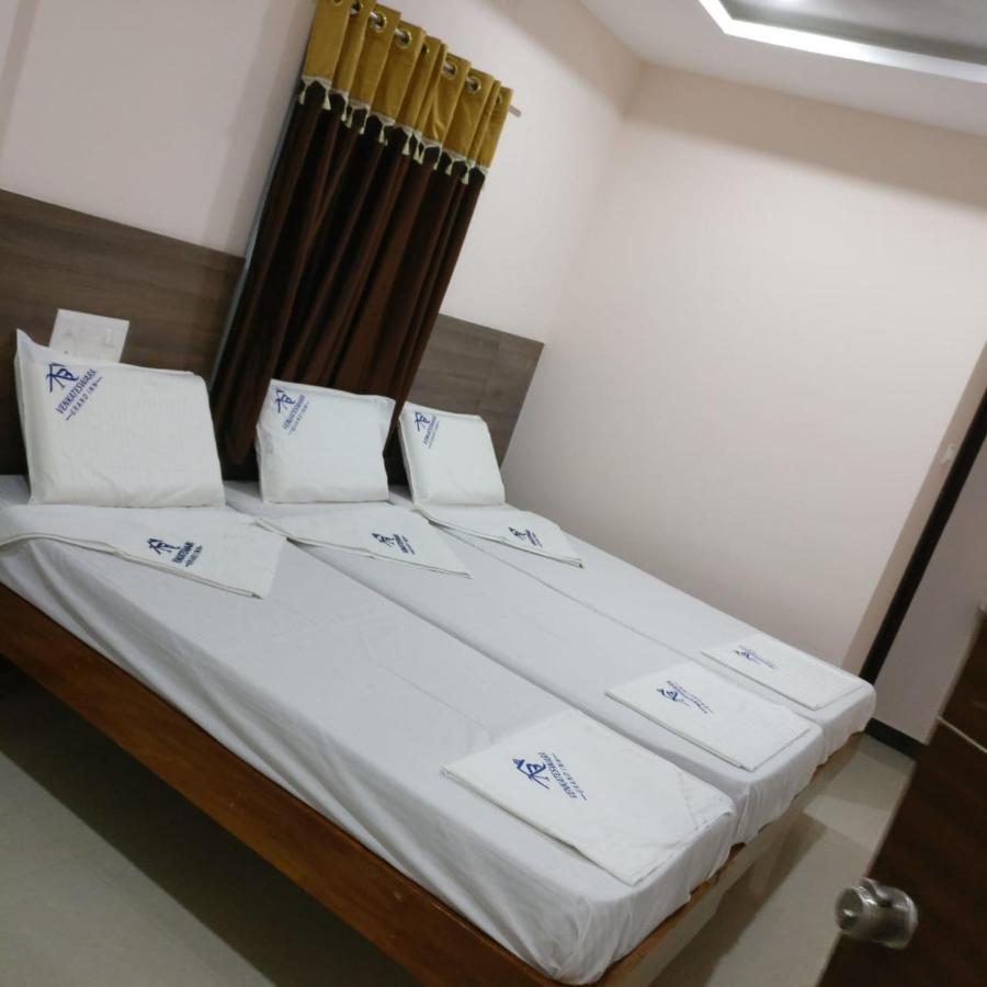 Fabhotel Nb Venkateswara Grand Inn ティルパティ エクステリア 写真